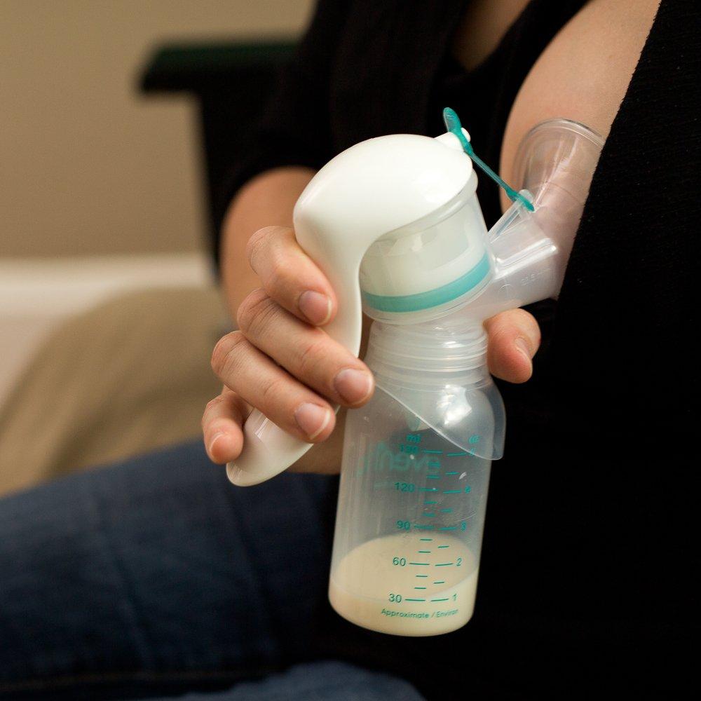 Bomba de Pecho Manual Evenflo 5oz Silicona Portátil