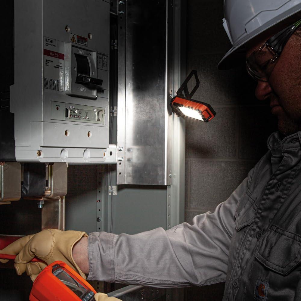 Linterna Recargable Klein Tools 56403 LED 460 Lúmenes