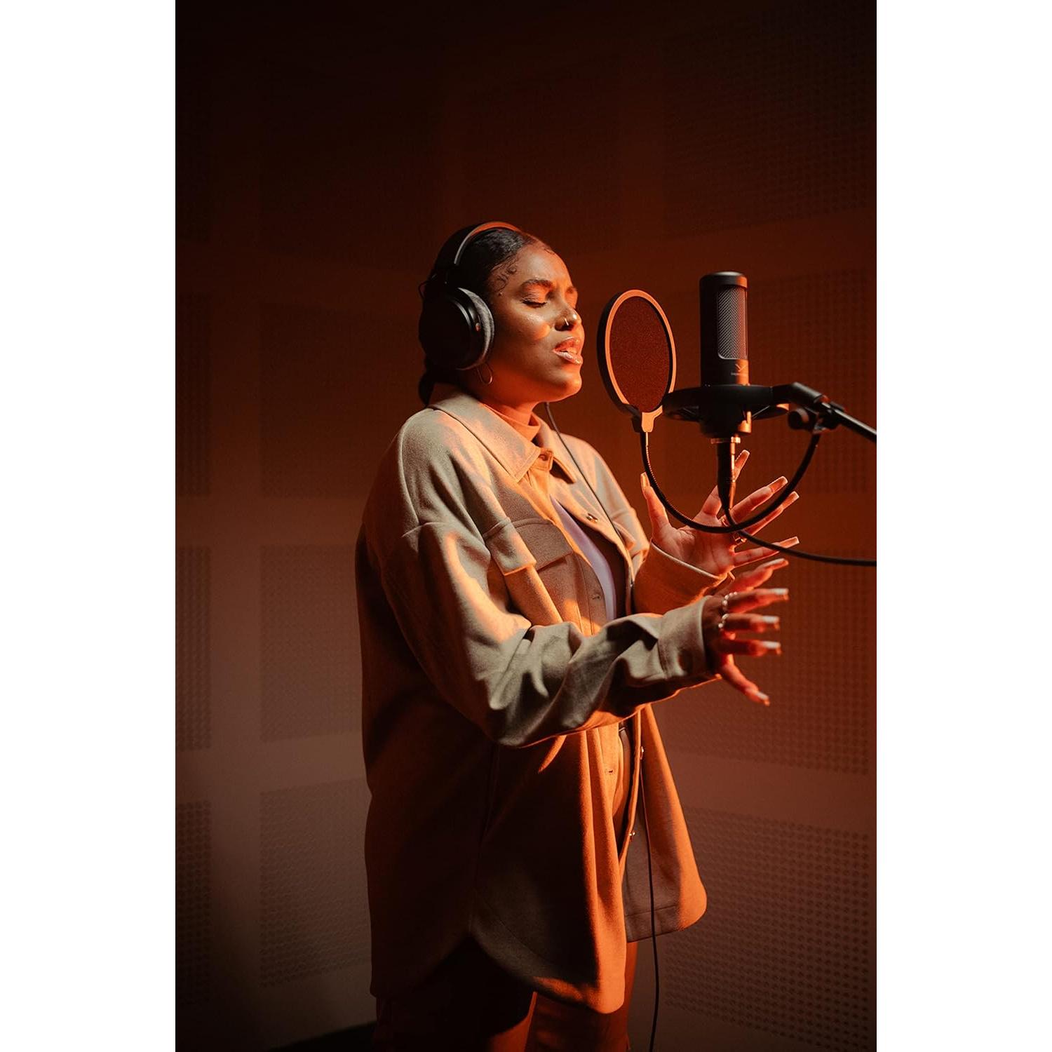 Micrófono de Condensador Beyerdynamic M 90 PRO X con Accesorios