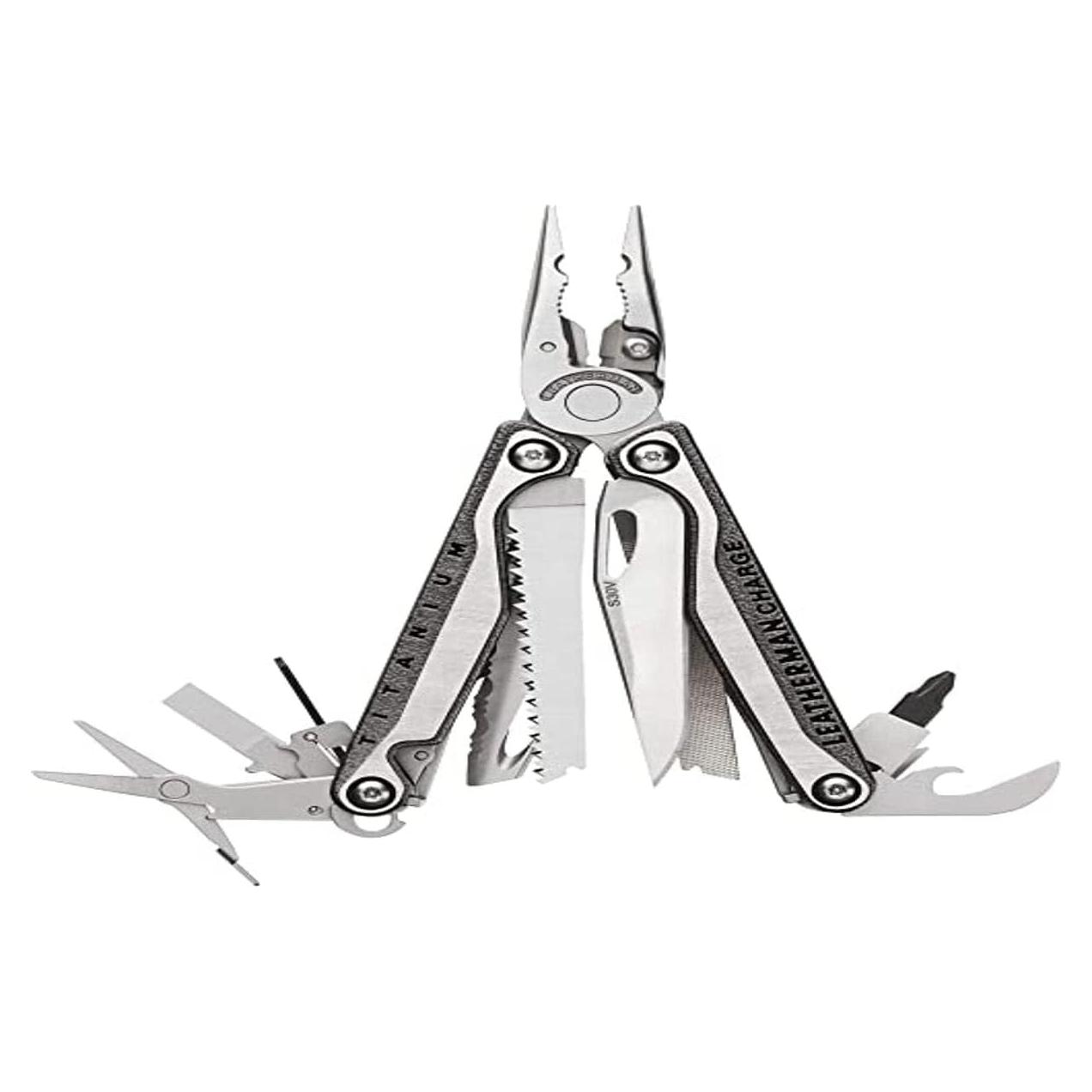 Multi-Herramienta Leatherman MUT EOD con Funda MOLLE Negra