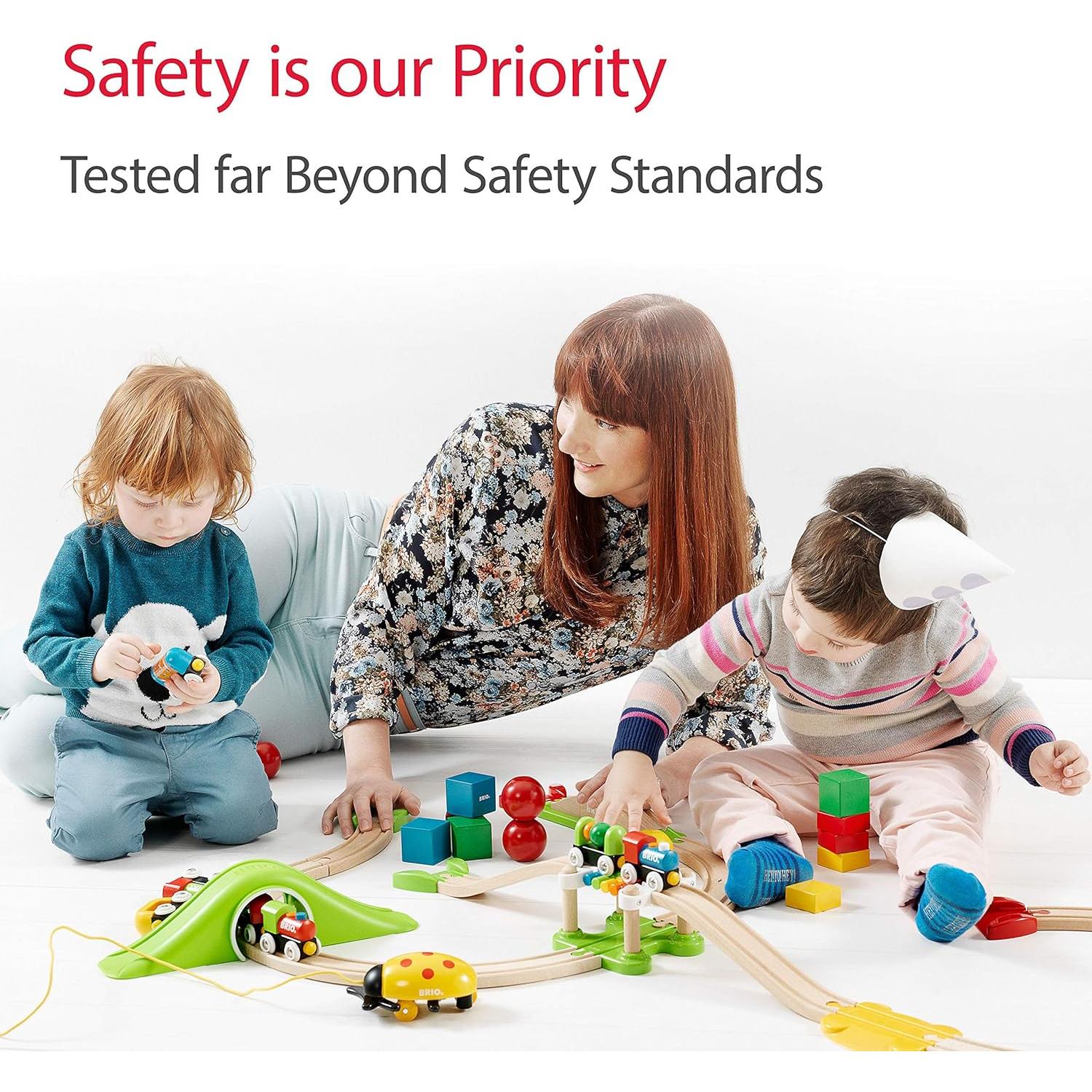 Juego de Tren de Madera BRIO - Mi Primer Ferrocarril 18 Piezas