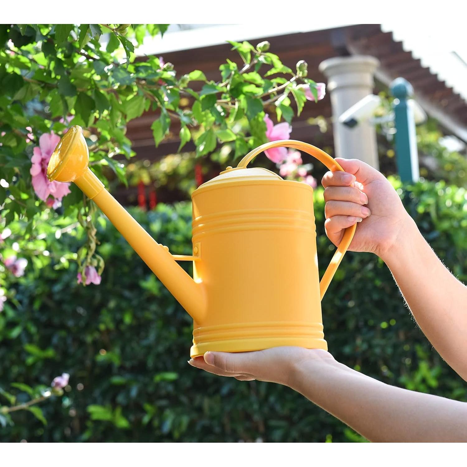 Regadera de Plástico OKREK 1.89L Azul para Plantas