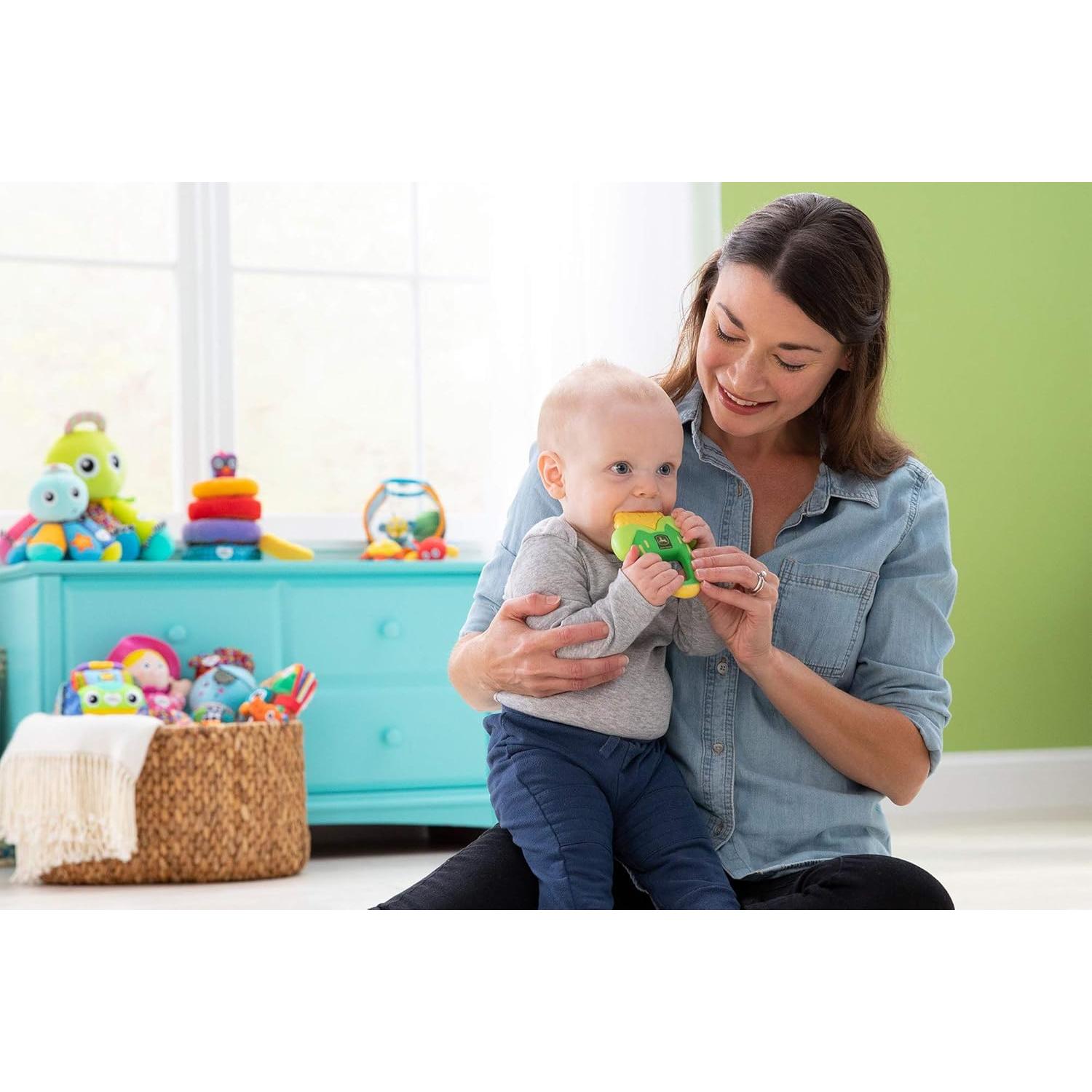 Mordedor Masajeador John Deere Maíz para Bebés 6+ Meses