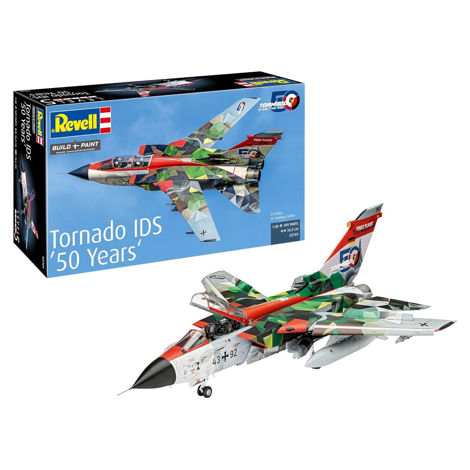 Kit de Modelo Revell Panavia Tornado IDS 1:48 50 Años