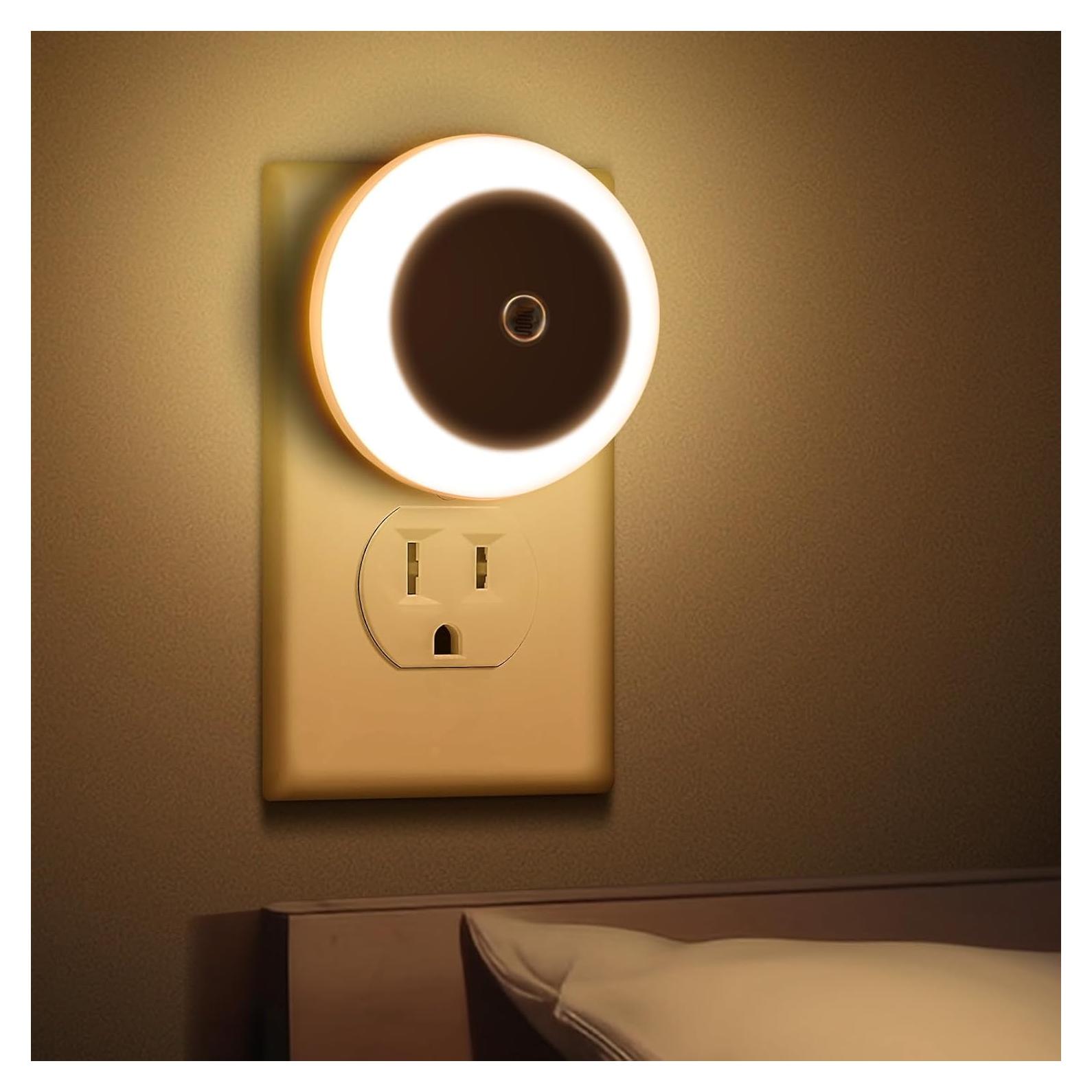 Paquete de 6 luces nocturnas LED MAIDELI con sensor de luz