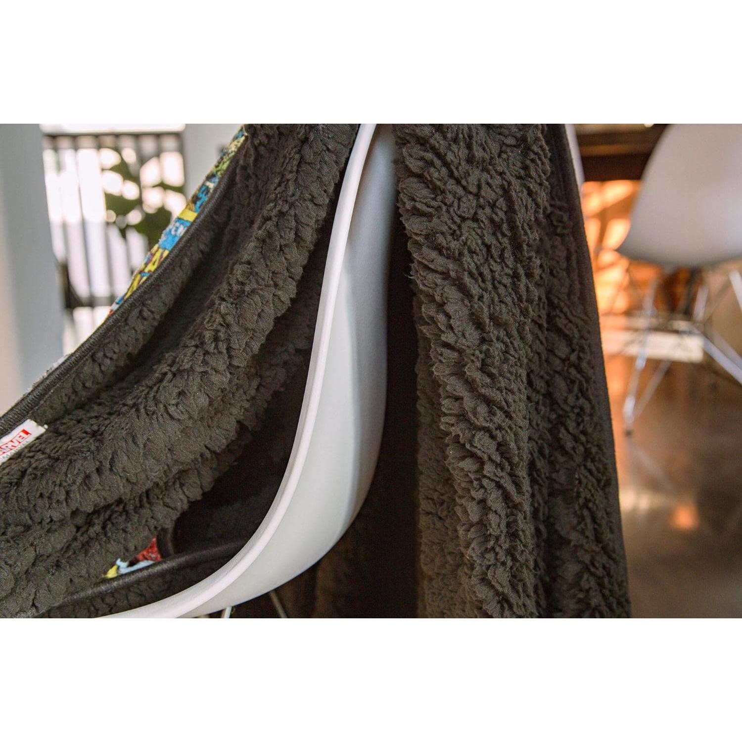 Manta de Forro Sherpa Marvel Comics 137x183 cm - Superhéroes