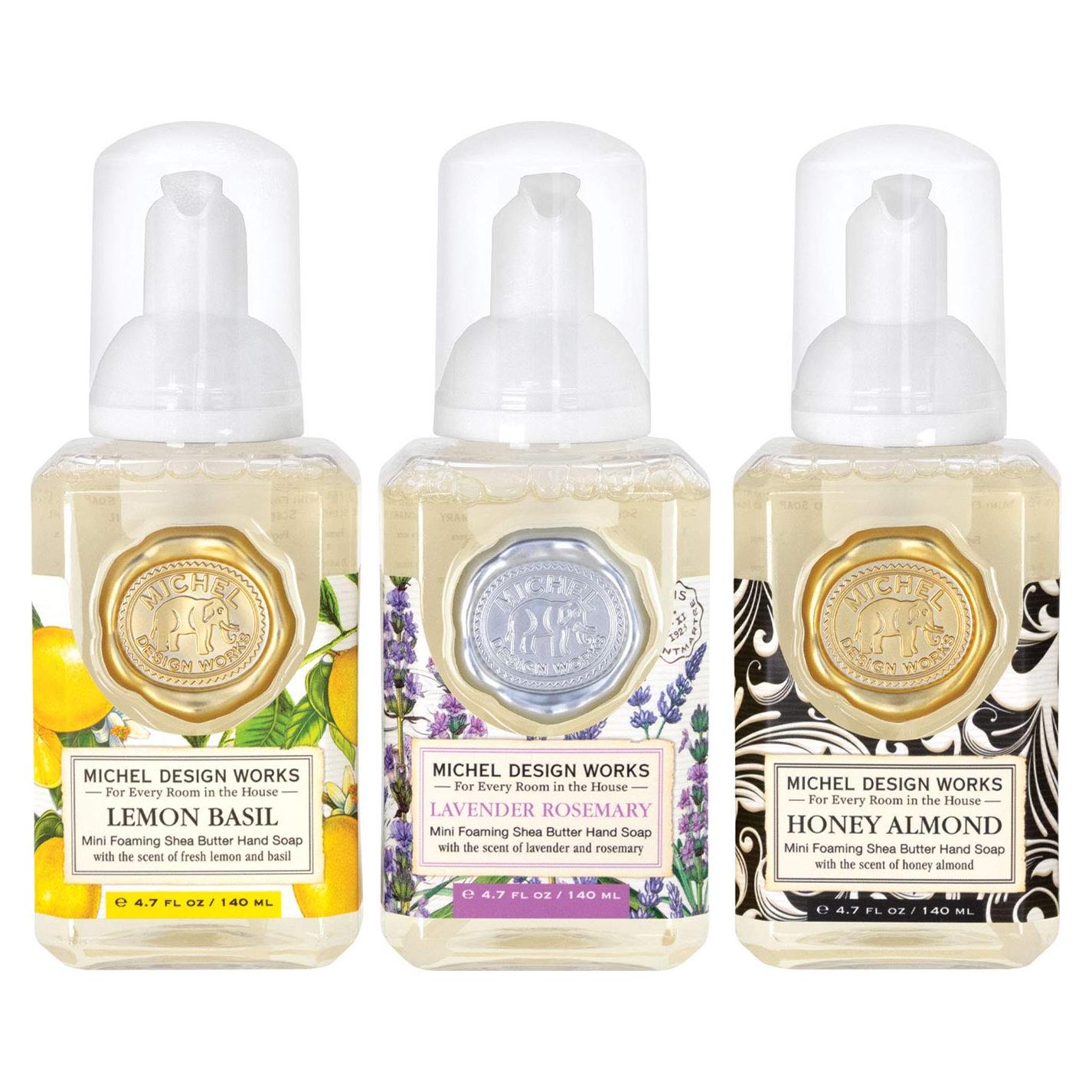 Juego de 3 Jabones Espumosos Mini Michel Design Works - Romero, Albahaca, Almendra