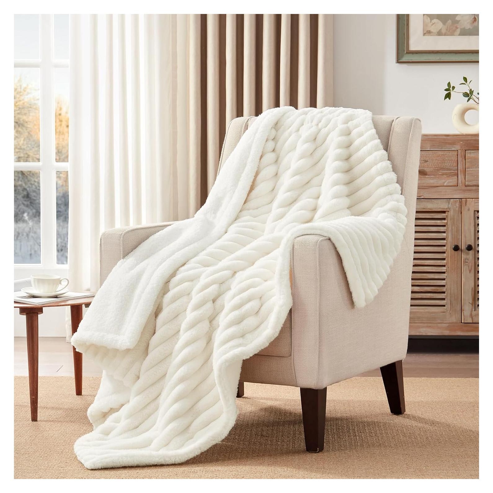 Manta Térmica Westinghouse 127x152 cm 6 Niveles Calor Beige