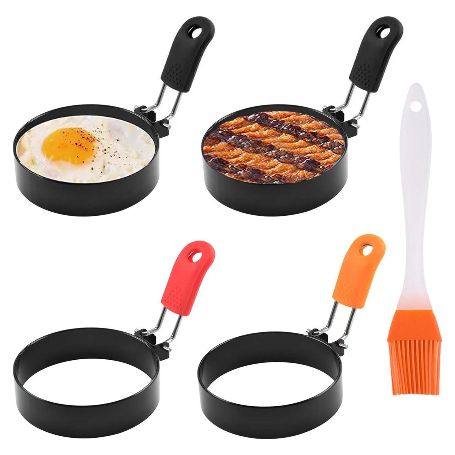 Set de 4 Anillos para Huevos de Acero Inoxidable 8.9 cm con Brocha