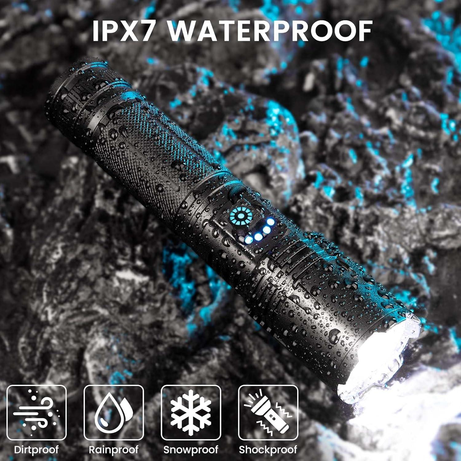 Paquete de 3 Linternas Recargables LBE 99,000 Lúmenes LED IPX7