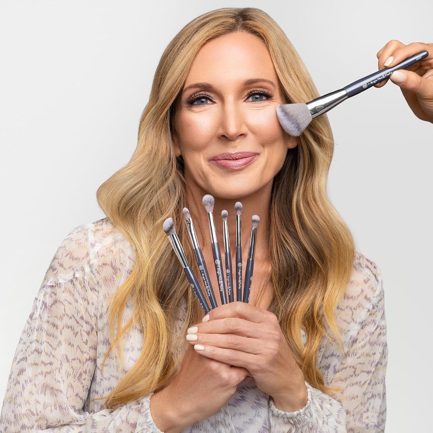 Brocha Angulada para Rubor BK BEAUTY A507 - Vegana y Suave