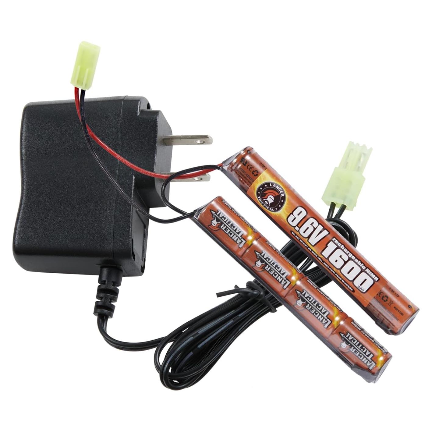 Cargador y Batería Recargable Lancer Tactical 9.6V 1600mAh
