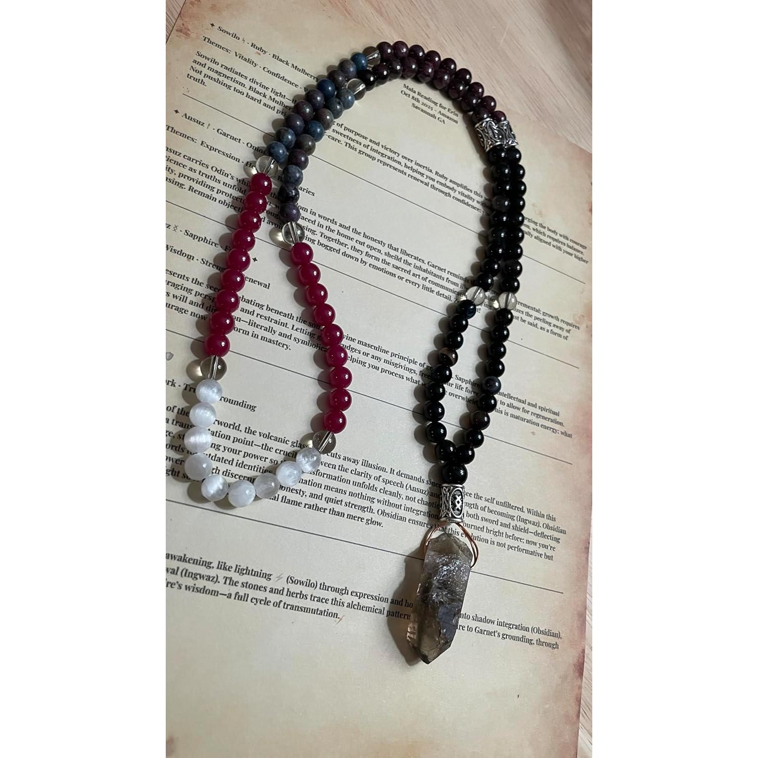 Collar Mala de Cristales Hechizo Rúnico Elder Futhark - Joyería Espiritual