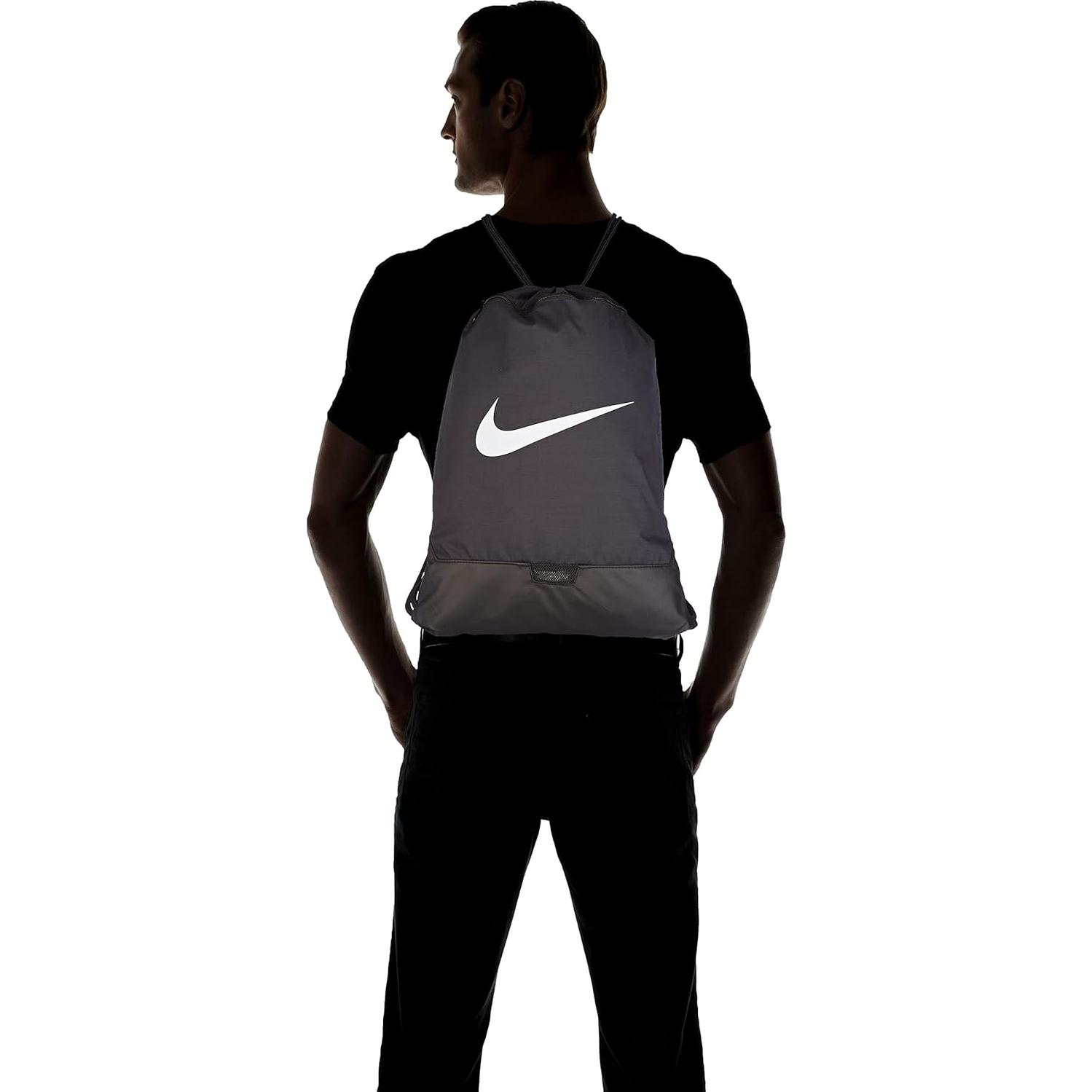 Mochila de Cuerda Nike Brasilia con Bolsillo y Fondo Reforzado