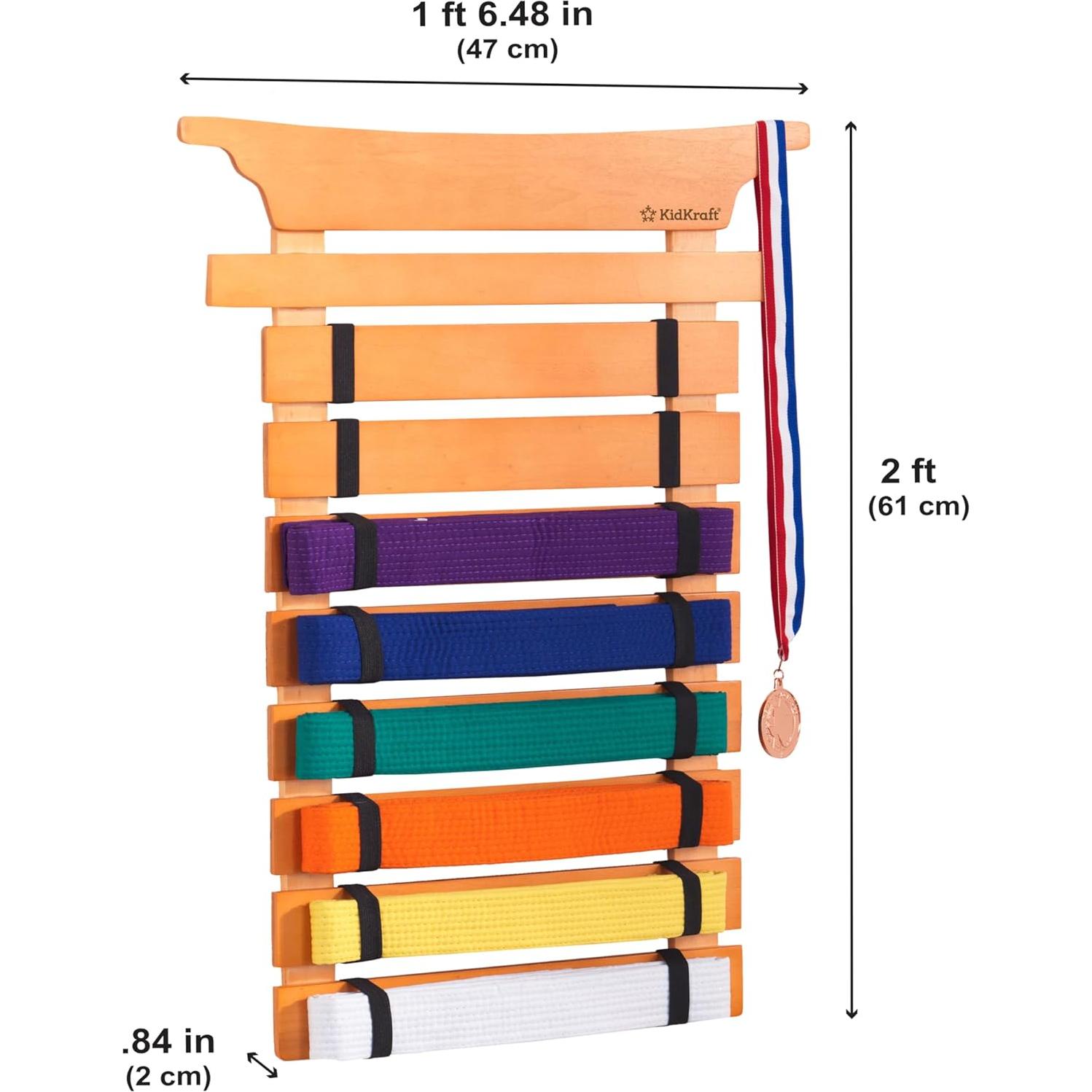 Soporte de Cinturones de Artes Marciales KidKraft Madera 8 Cinturones