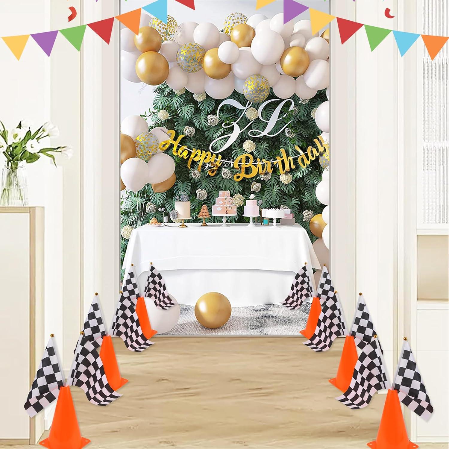 Mini Conos de Tráfico Naranjas ZICRO con Banderas a Cuadros 18PCS