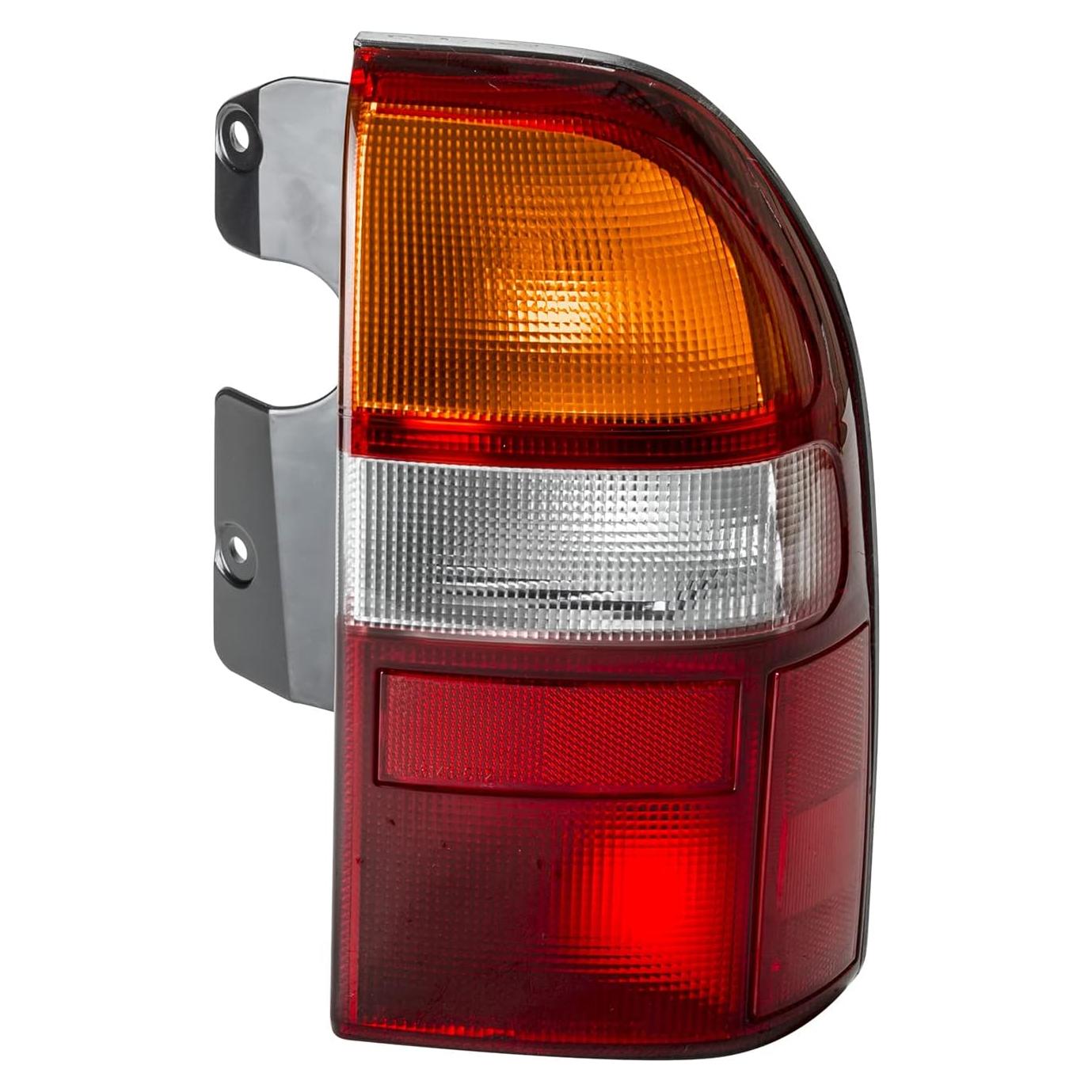 Ensamblaje de Luz Trasera TYC 11-6143-00 Lado Pasajero Suzuki