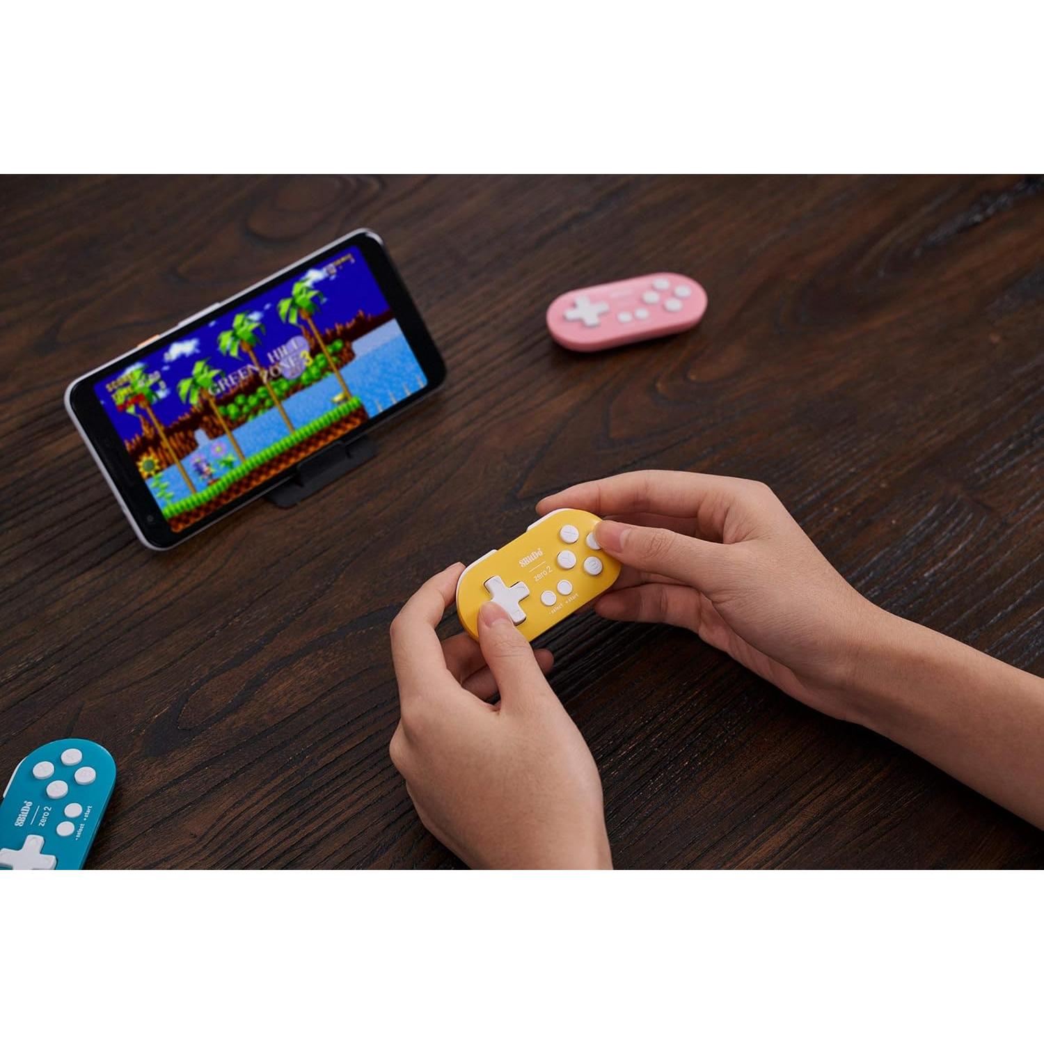 Controlador Mini Bluetooth 8Bitdo Zero 2 Amarillo para Switch