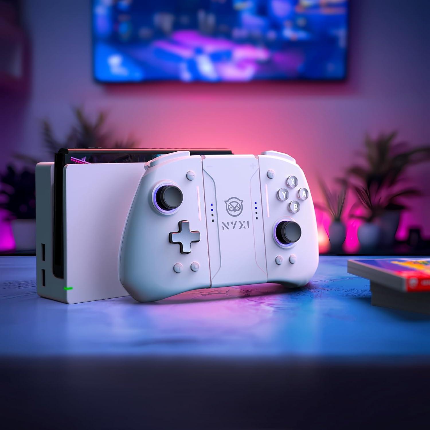 NYXI Hyperion Pro White and Black