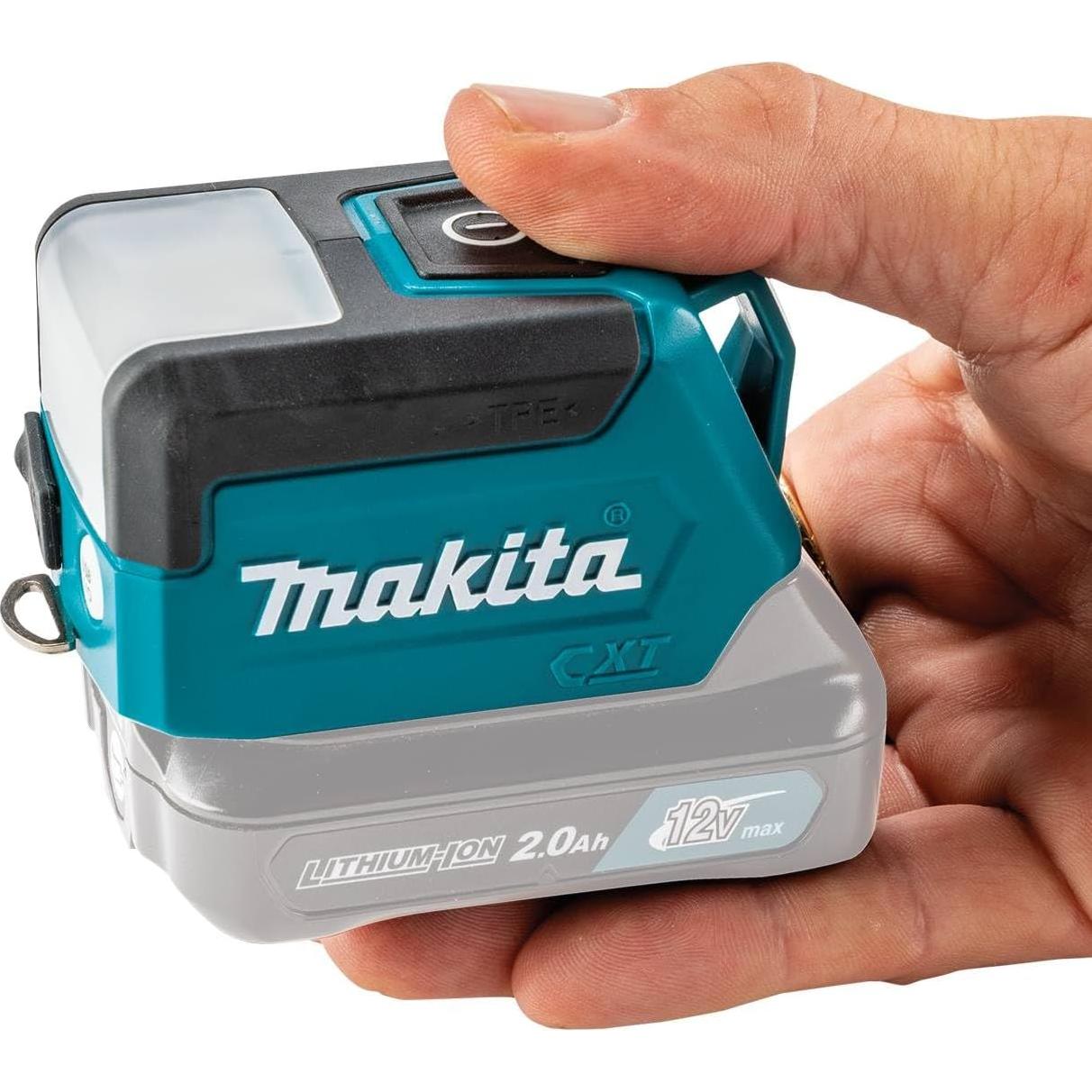 Linterna Compacta L.E.D. Makita ML107 12V 200 lúmenes
