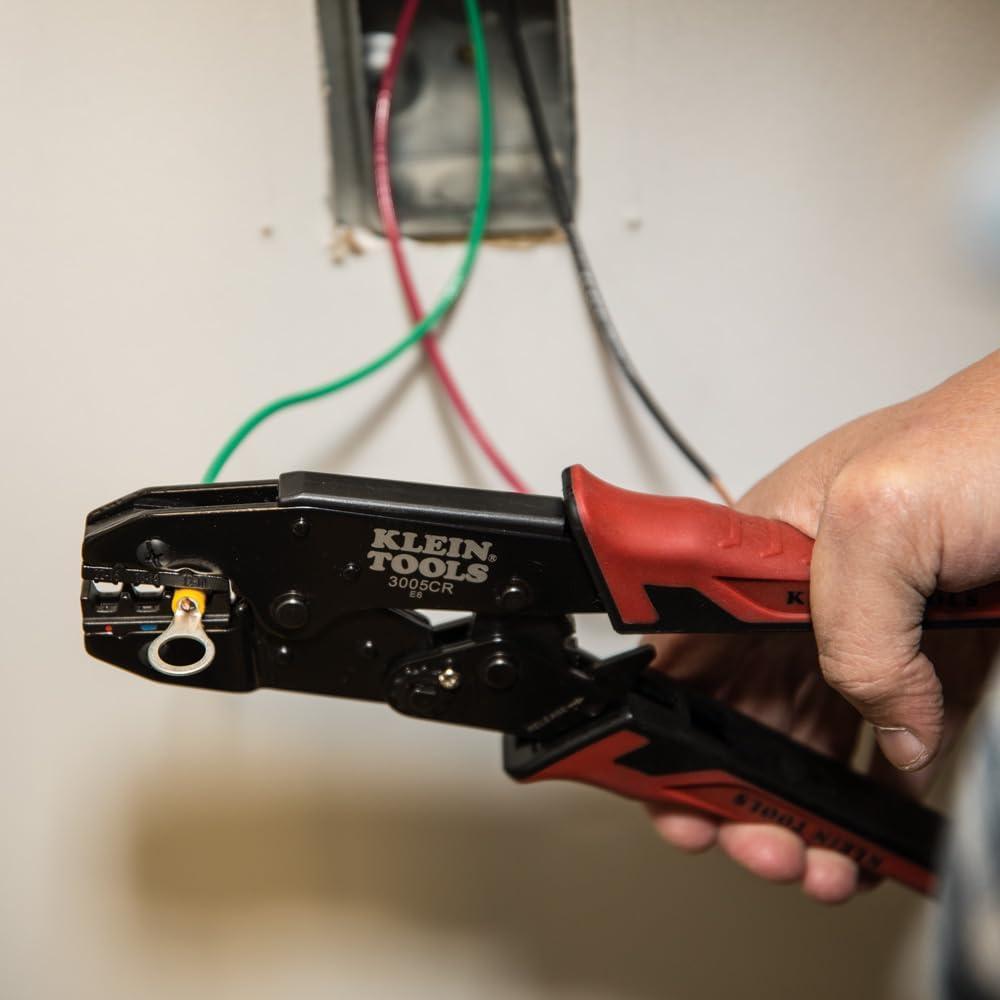Klein Tools Kit Crimpadora y Pelacables 2 Piezas