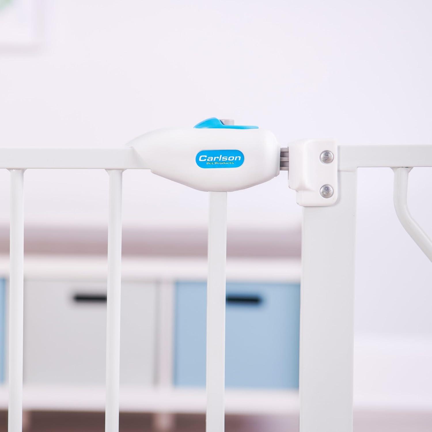 Puerta para Mascotas Carlson Extra Ancha 73.7-92.7 cm Blanca