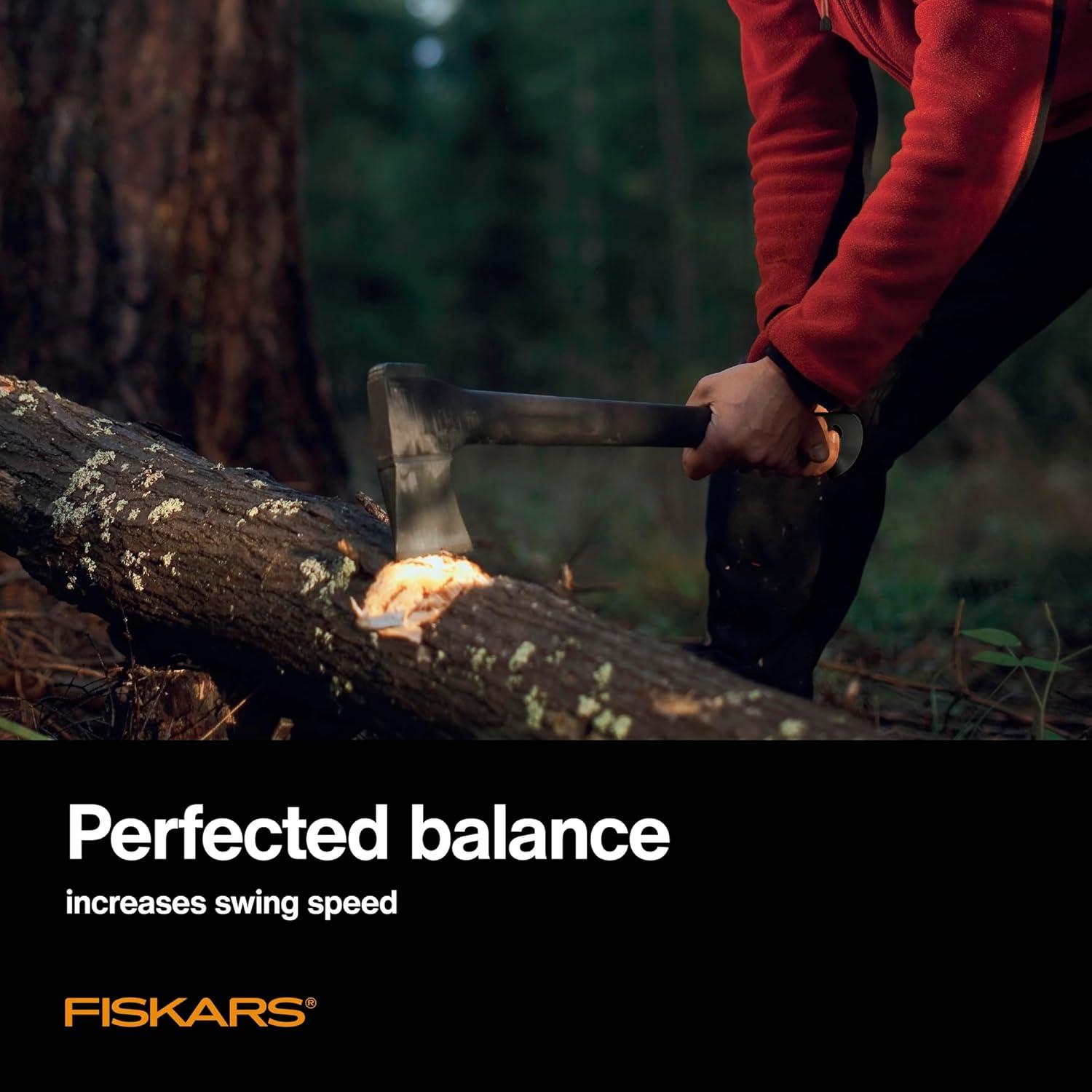 Hacha de Corte Fiskars 71 cm, Cuchilla Ultra Afilada 1.6 kg