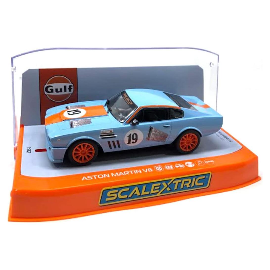 Scalextric Aston Martin V8 Gulf #19 C4209 Slot Car 1:32