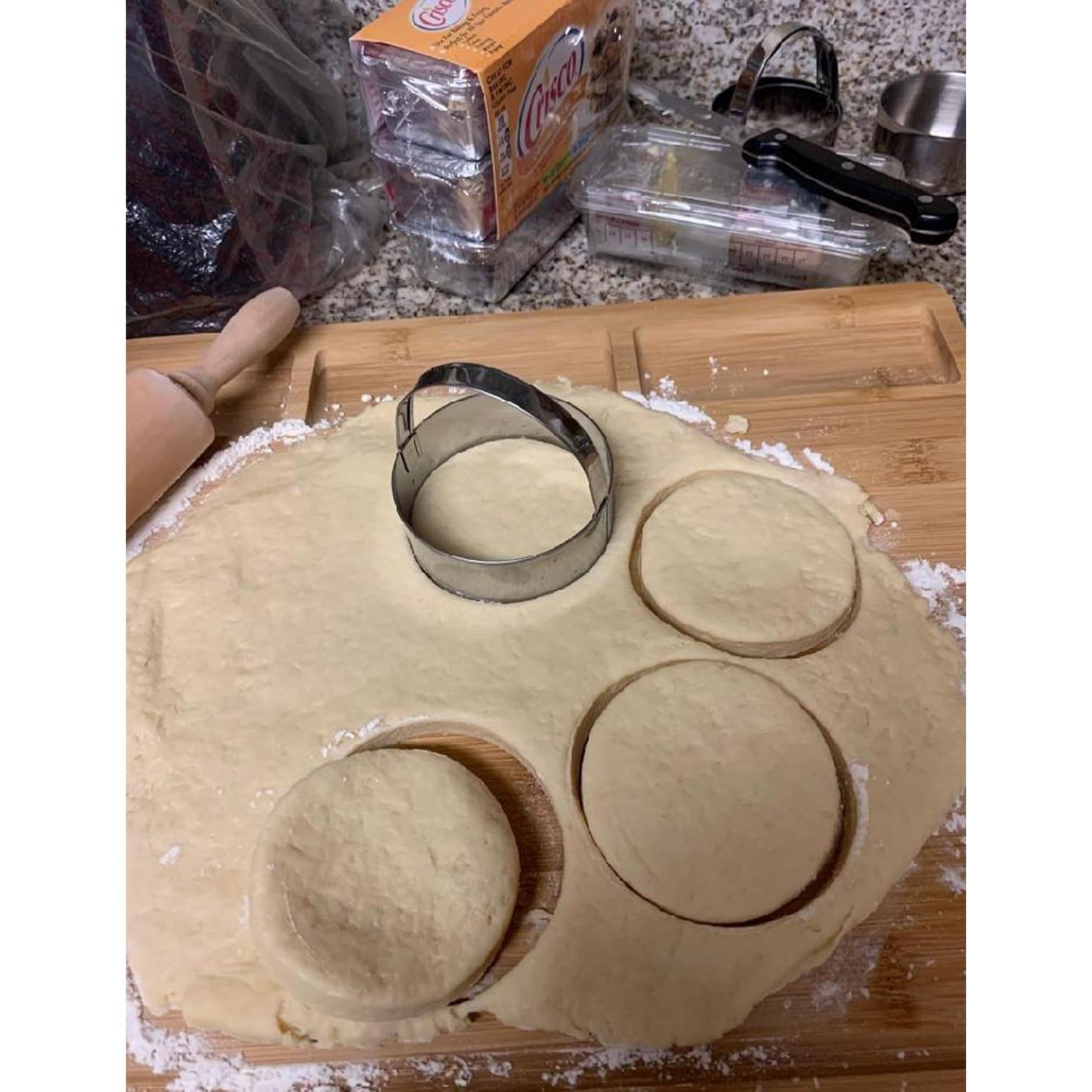 Cortador de Galletas Redondo Maykito - Set de 3 Piezas Acero Inoxidable