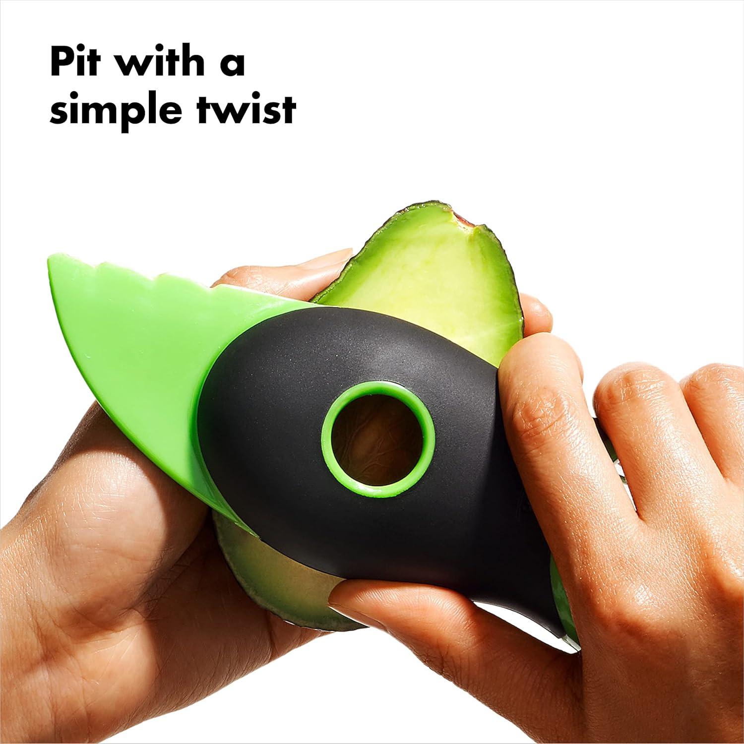 Cortador de Aguacate OXO Good Grips 3 en 1 Verde