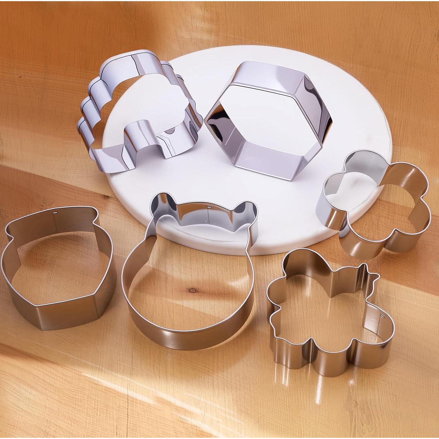 Juego de 6 Cortadores de Galletas Kukifun Abeja y Winnie Pooh