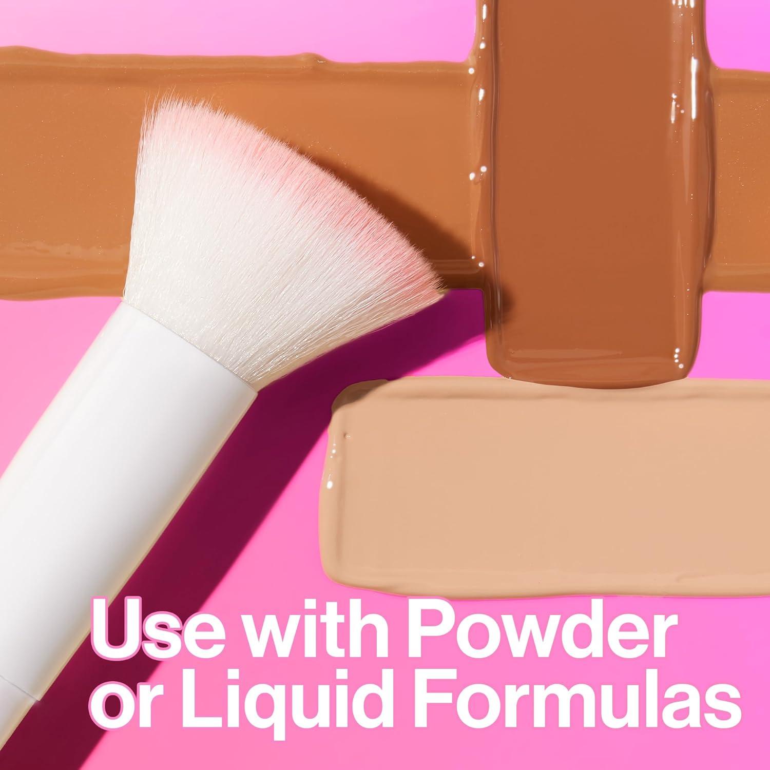 Brocha Kabuki Wet n Wild Cabeza Plana Cerdas Sintéticas