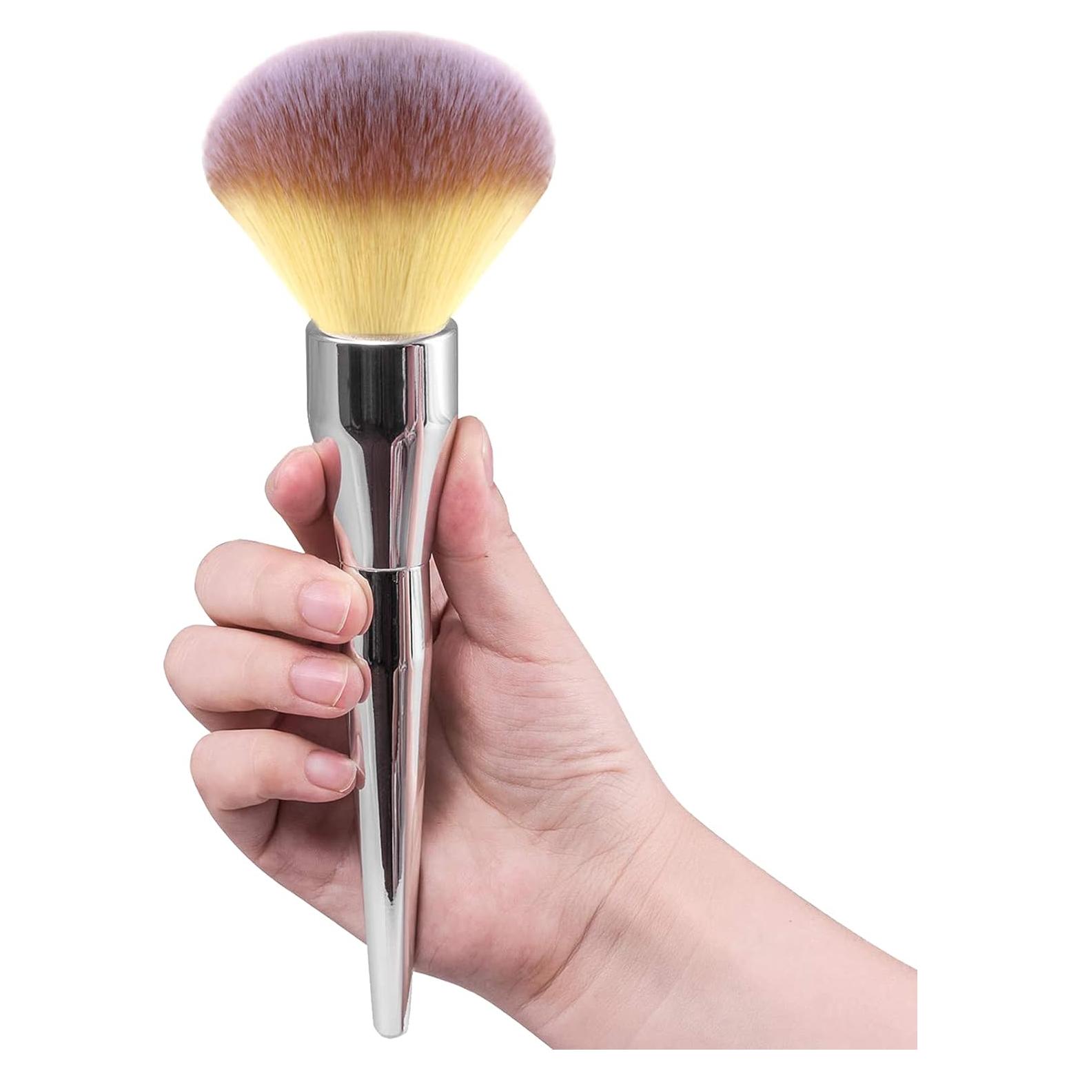 Brocha de Maquillaje Kabuki Daubigny Plana Arqueada 21cm