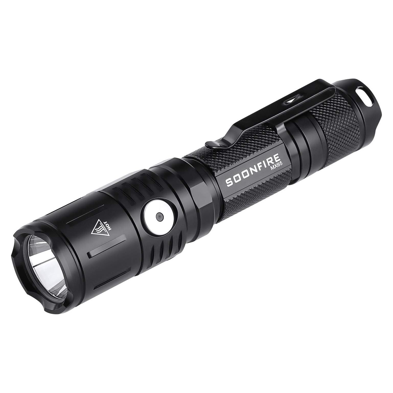 Linterna Táctica Soonfire MX65 1060 Lúmenes Recargable USB