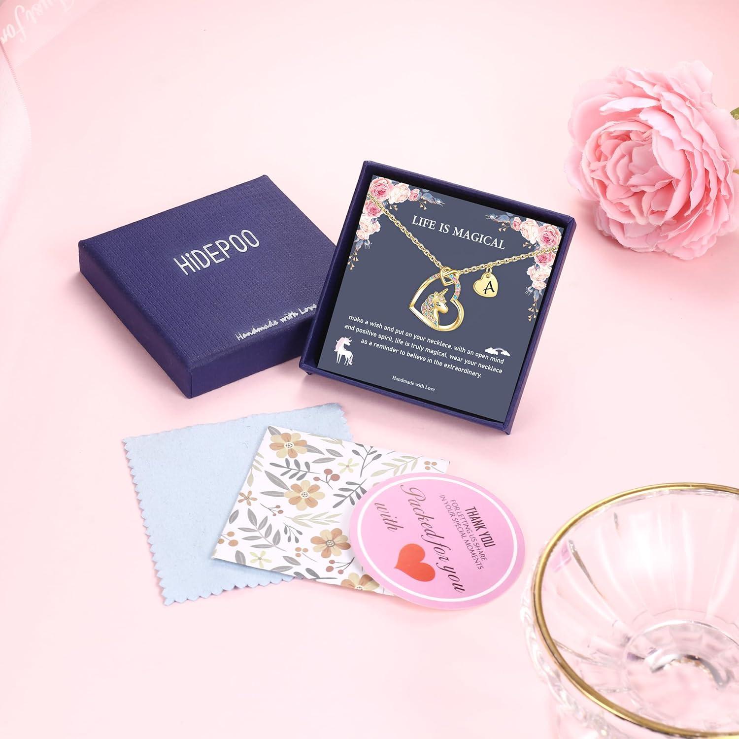 Collar de Unicornio Hidepoo con Corazón CZ 45.72 cm Oro