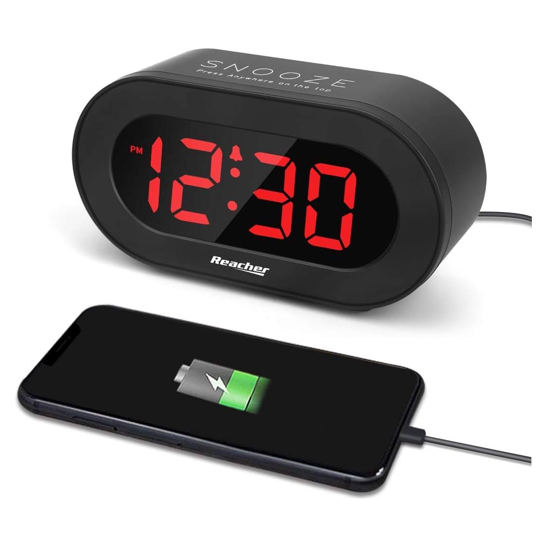 Reloj Despertador Digital REACHER con Carga USB y Brillo Ajustable