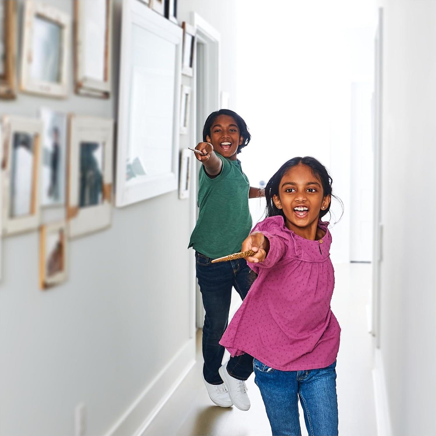 Varita Mágica Harry Potter 30 cm con Tarjeta de Hechizo