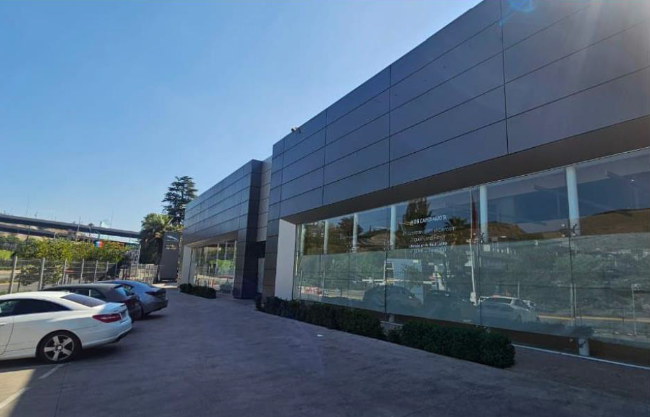 Foto de Local Av del Parque