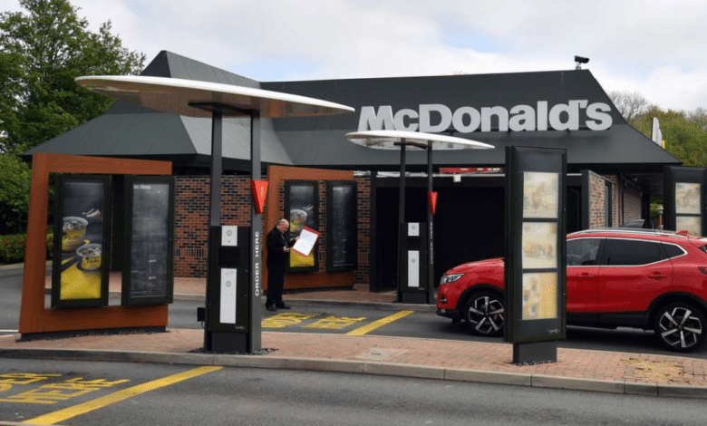 McDonald´s retira Inteligencia Artificial que realizaba pedidos desde el auto en Estados Unidos