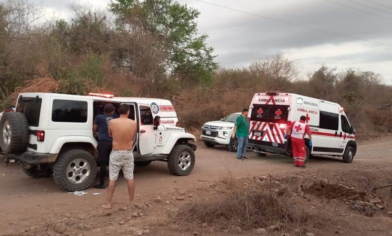 Mujer muere tras rescatar a su hijo de ahogarse en un río