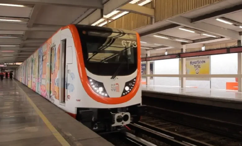 Batres presiona a empresa para terminar remodelación de L1 del Metro