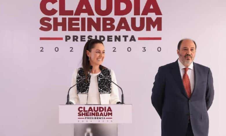 Claudia Sheinbaum nombra a Lázaro Cárdenas batel como próximo jefe de oficina de la presidencia