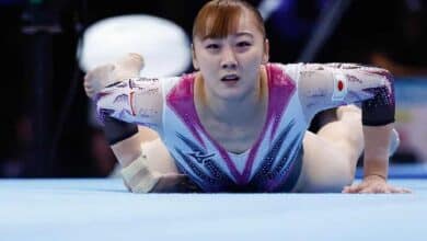 Gimnasta japonesa es expulsada de París 2024 por beber y fumar