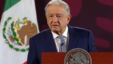 AMLO acusa a jueces de estar "comprados"