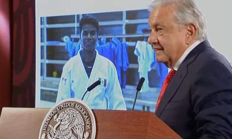 AMLO felicita a Prisca Awiti por su medalla de plata en París 2024