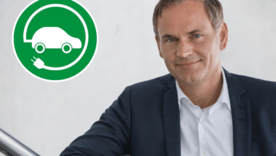 Oliver Blume, CEO de Volkswagen, afirma que los coches eléctricos son "muy superiores" a los de combustión