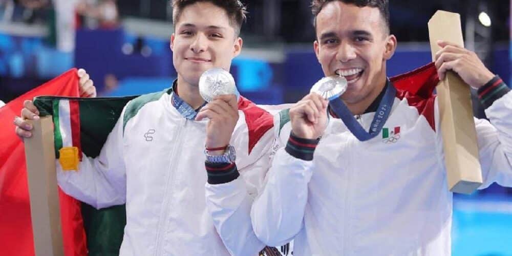 Mexicanos ganan medalla de plata en trampolín 3 metros sincronizados