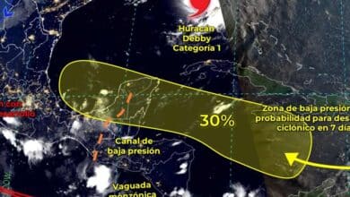 Canal de baja presión sobre el sureste del país