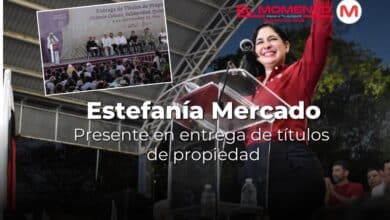 Estefanía Mercado presente en la entrega de títulos de propiedad de la Colonia Colosio