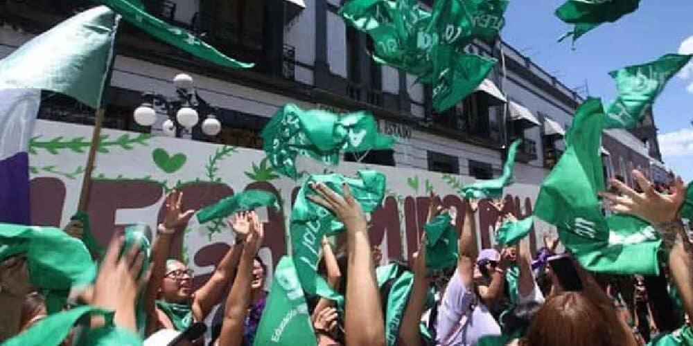 Aprueban despenalizar totalmente el aborto en la CDMX